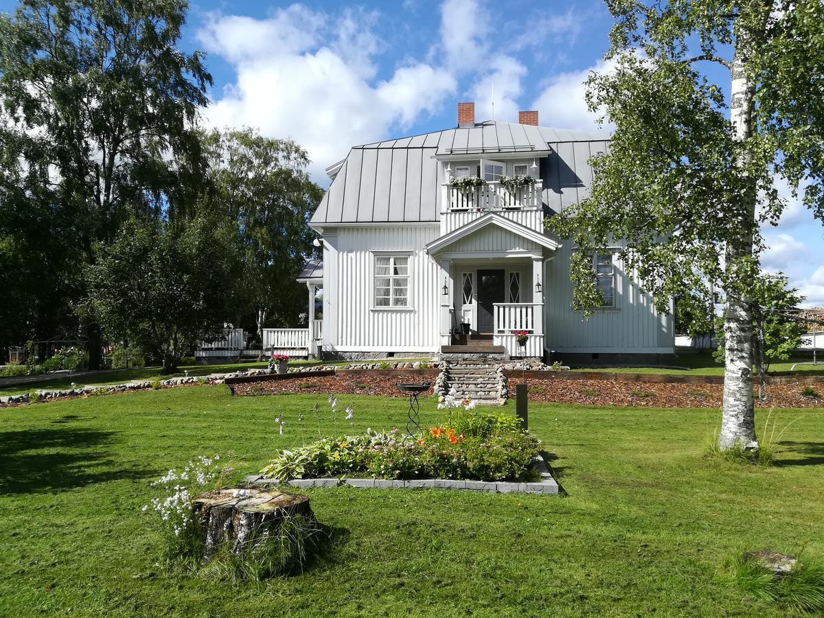 Hotelli Huiskankorpi Boutique Hotel Nivala 외부 사진