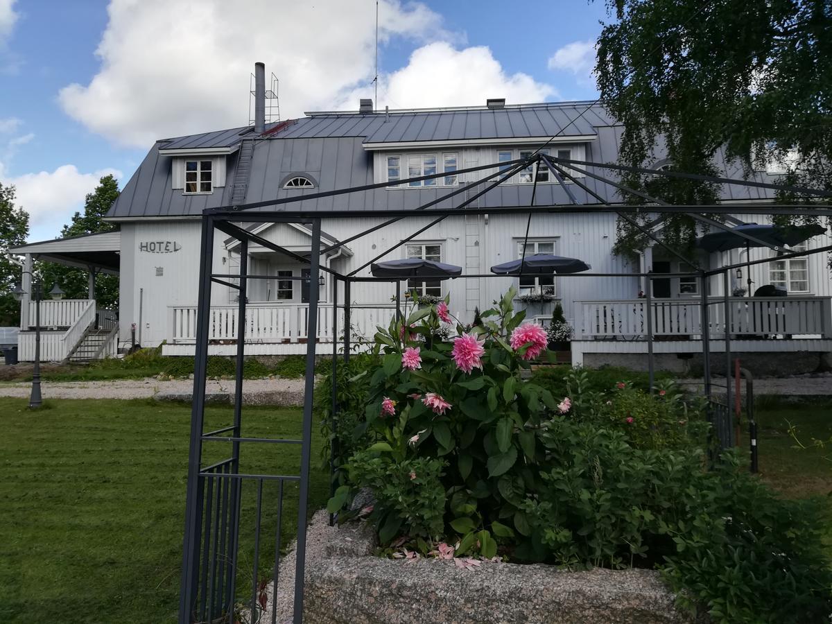Hotelli Huiskankorpi Boutique Hotel Nivala 외부 사진